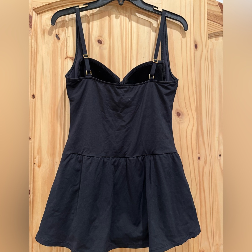 La Blanca beautiful black One Piece Swim Suit Dress size 8  flattering - Picture 2 of 6